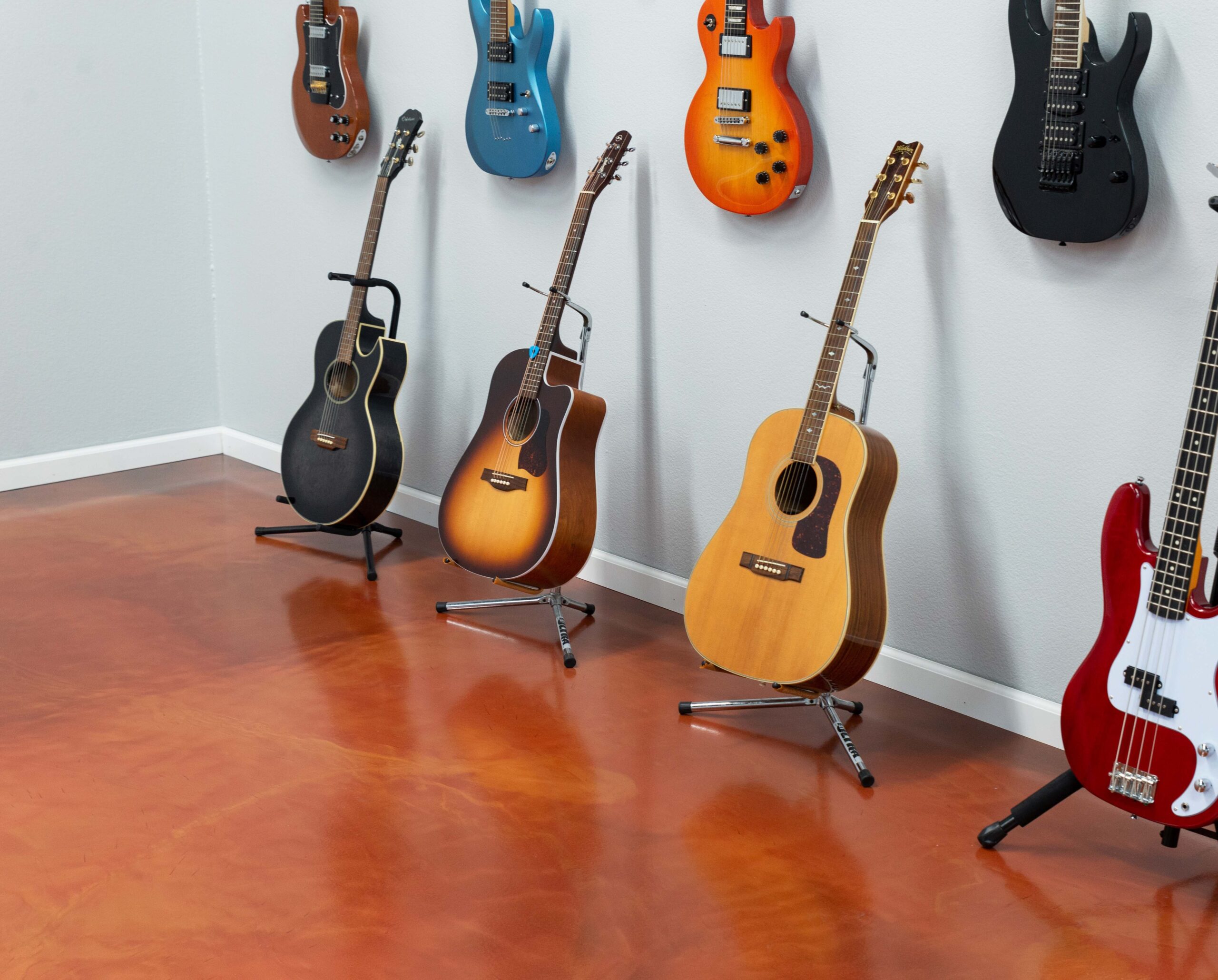 pb 109 starfish and coral guitar 01 scaled